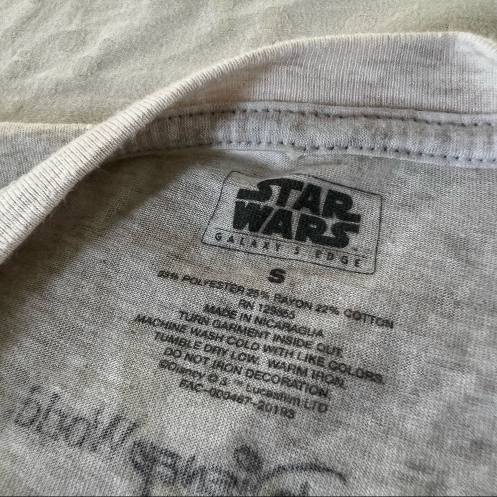 Disney Galaxy’s Edge opening day tee pass holder exclusive S - Picture 5 of 5